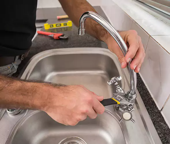 Local Experts for Faucet Repair in Miami Gardens, FL:Schedule Affordable Faucet Repair Services with Us